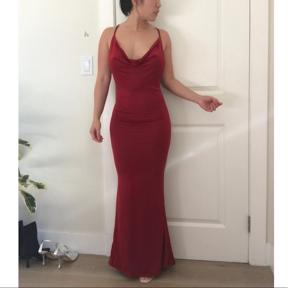 Only wore once to a wedding. Good condition